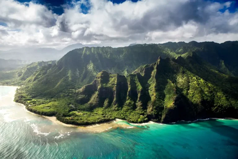 Hawaii vs. Florida Vacation: Which Is Better?