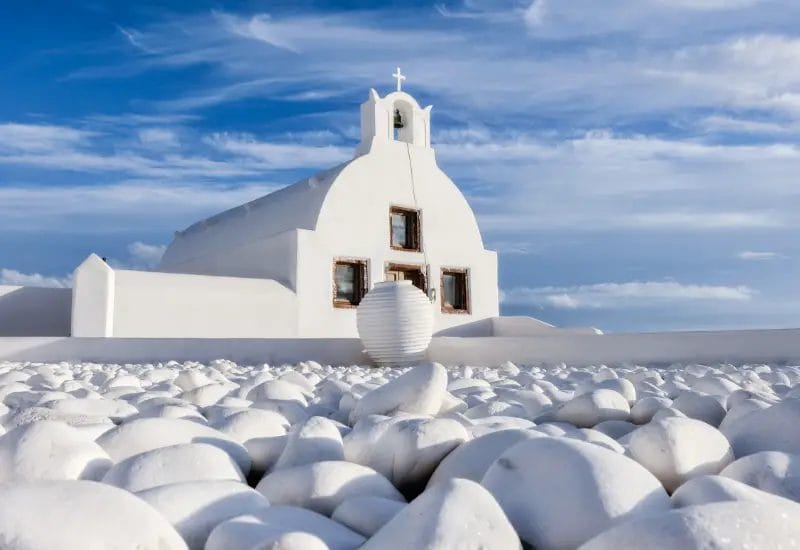Naxos vs. Santorini: Which Is the Better Vacation Spot?