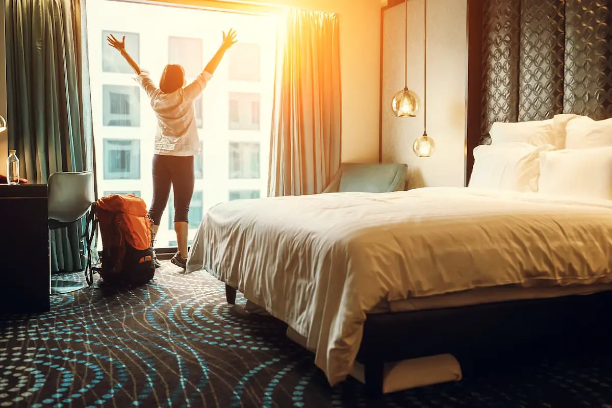 How To Find a Hotel To Stay at After Midnight (3 Easy Tips)