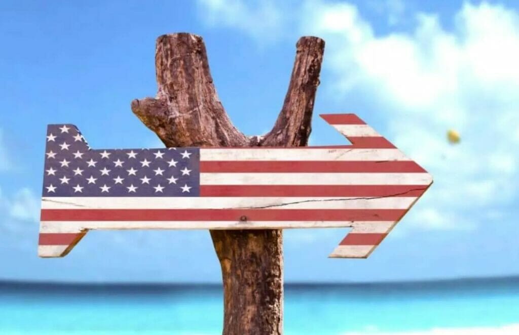 How Far is St. Lucia From New York? (With Flight Times)