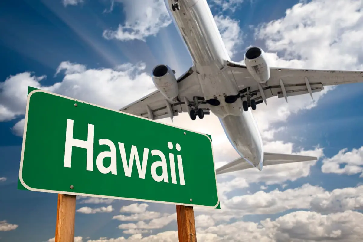What Is the Average Cost of a Round-Trip Flight to Hawaii? 