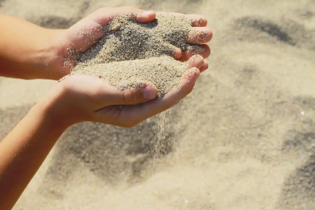 Does Taking Sand From Hawaii Bring You Bad Luck? 