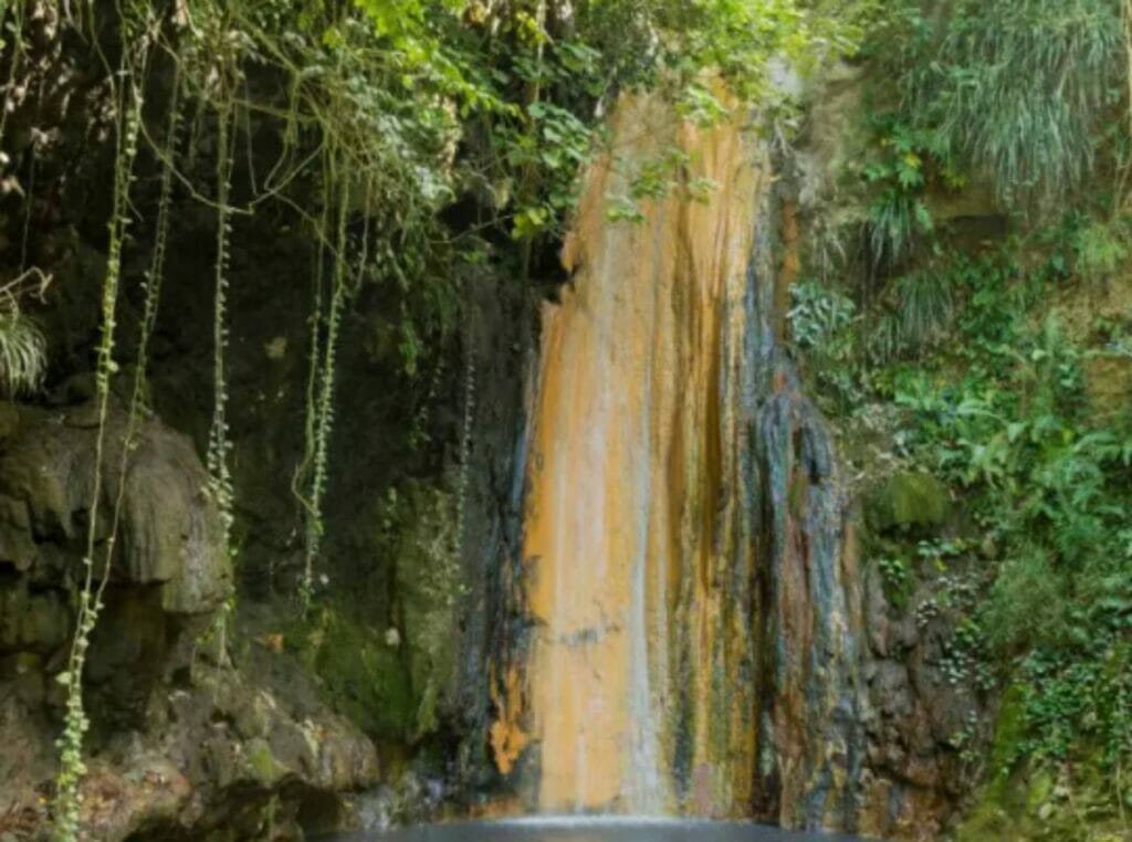 Diamond Falls Botanical Gardens, Waterfall, Mineral Baths