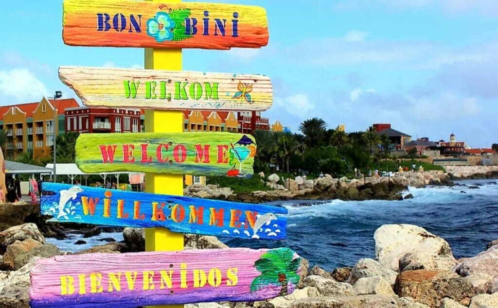What Languages are Spoken in Aruba