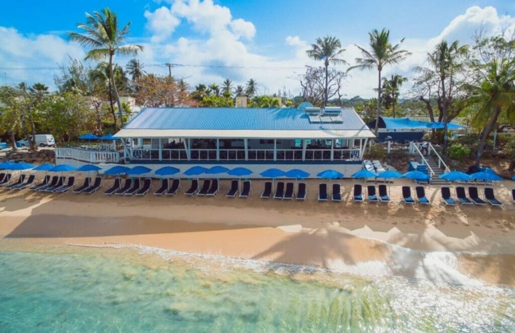Mullins Beach Bar A Blend of Luxury and Relaxation