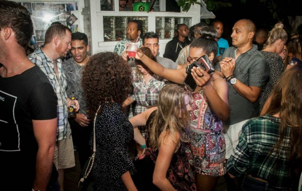 Bars and Nightclubs in Antigua